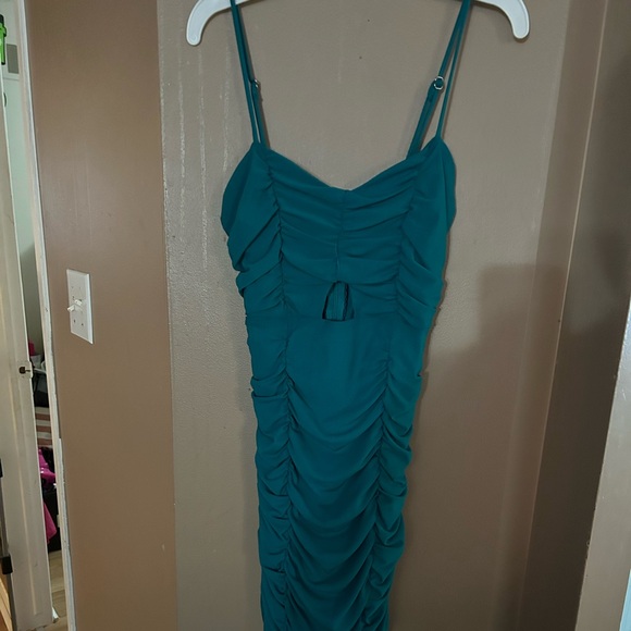 Corset party dresses - Picture 3 of 4